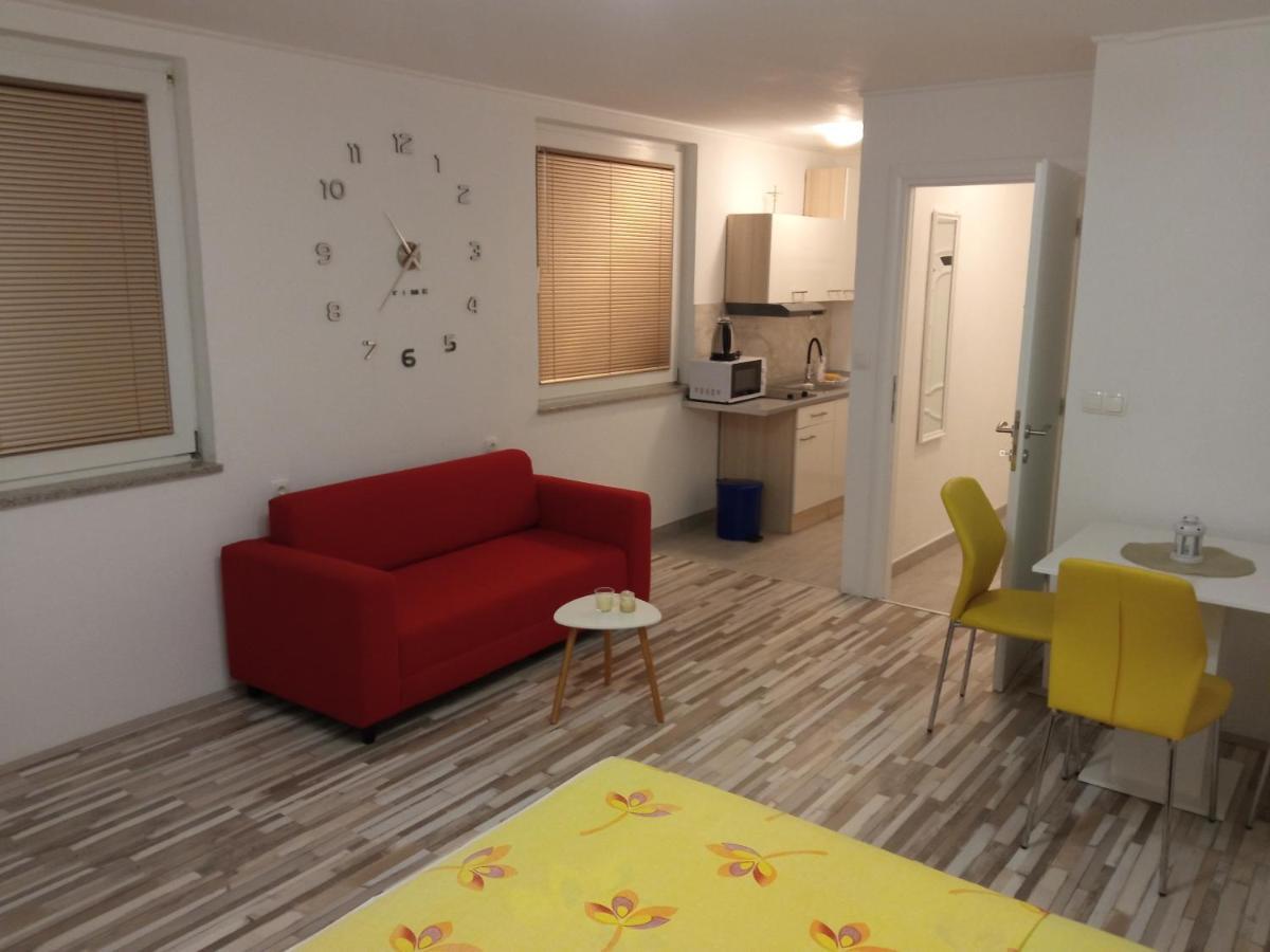 Studio Apartman Matkovic Imotski Exteriör bild