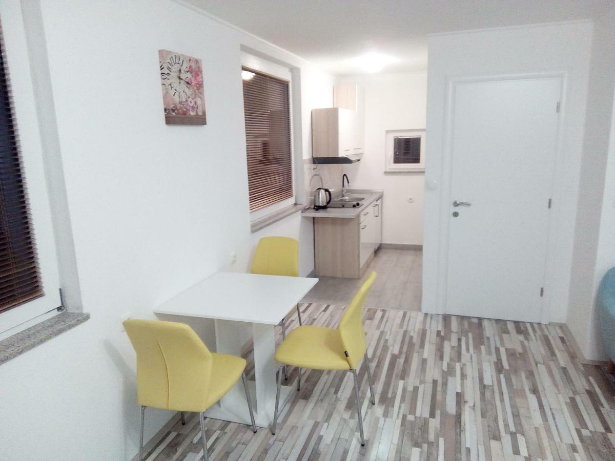 Studio Apartman Matkovic Imotski Exteriör bild
