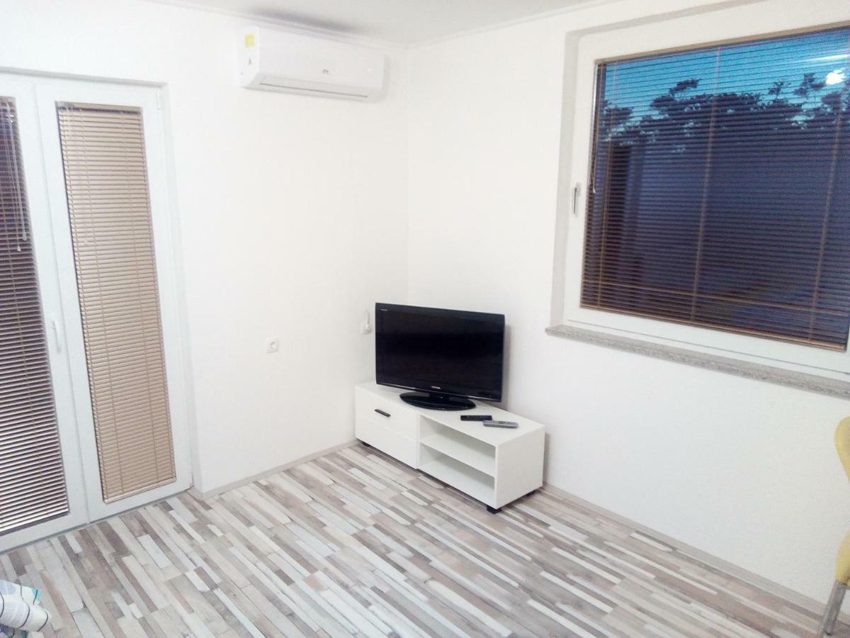 Studio Apartman Matkovic Imotski Exteriör bild