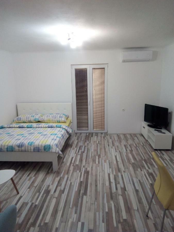 Studio Apartman Matkovic Imotski Exteriör bild